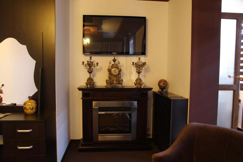 Rixo'S Guesthouse Cîrcea Exteriör bild